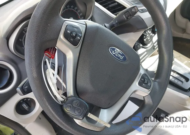 3FADP4BJ6CM180599: 44404113