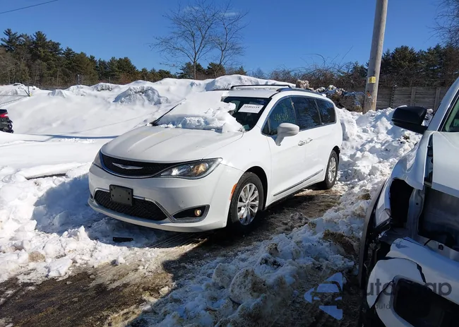 2C4RC1BG8JR280305: 44404118