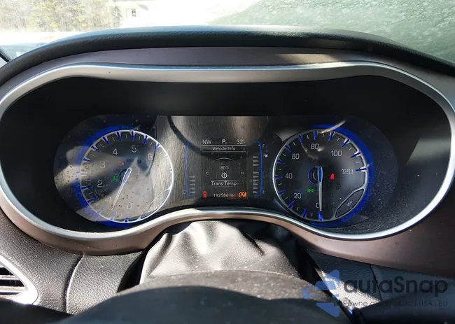 2C4RC1BG8JR280305: 44404118