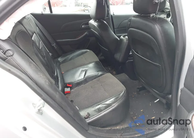 1G11E5SA2DU125629: 44404152