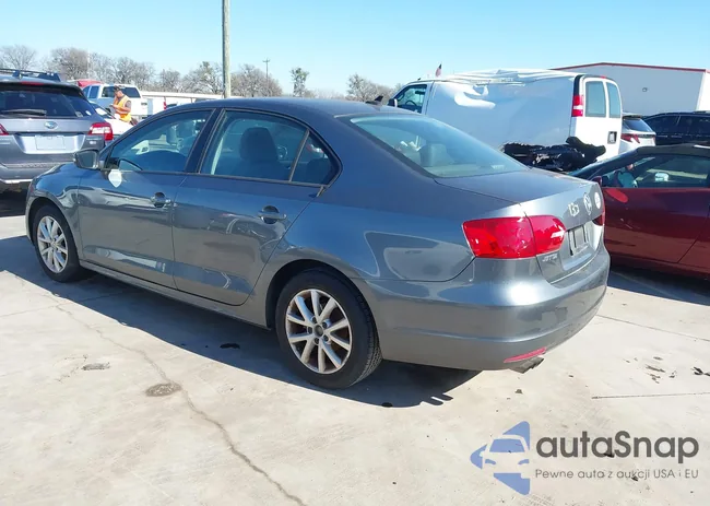 3VWDX7AJ3CM453704: 44404227