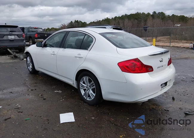 JN1CV6AP6DM722023: 44404272