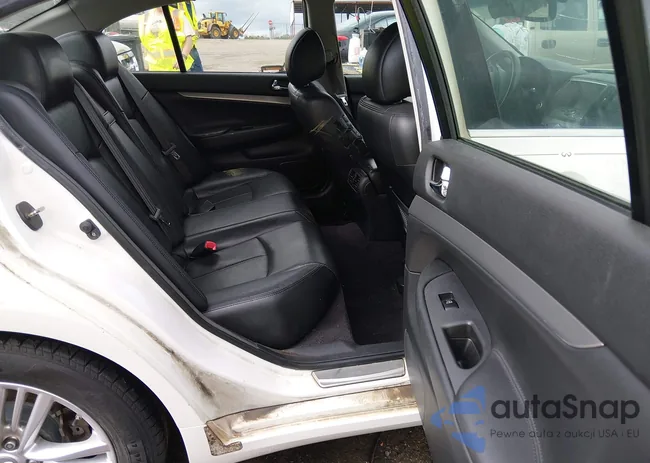 JN1CV6AP6DM722023: 44404272