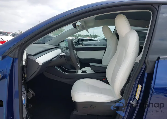 5YJYGDEE8LF021033: 44404294