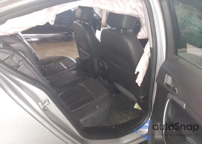 2G4GN5EX4E9301561: 44404305