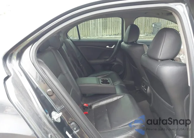 JH4CU2F66BC007009: 44404316