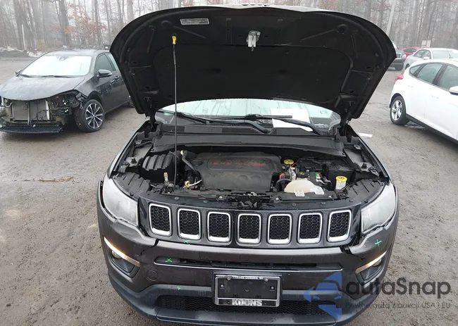 3C4NJDBB1JT434943: 44404317