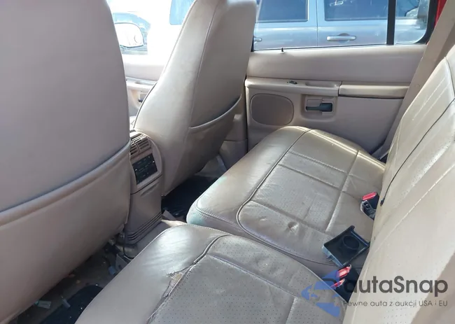 1FMZU32E9WUC68645: 44404346