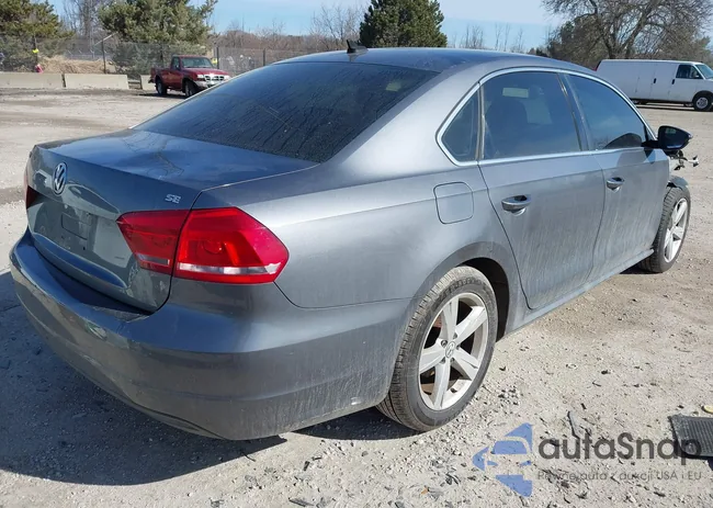 1VWBH7A3XCC053453: 44404351