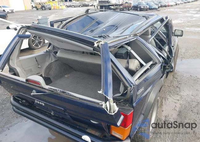 1J4FJ28S3RL242165: 44404413