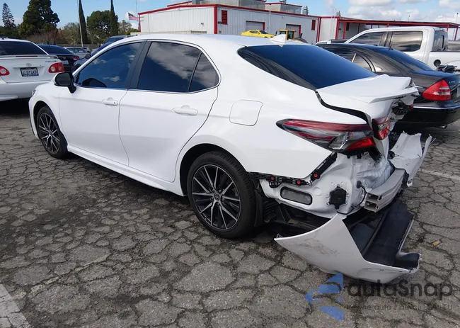 4T1T11AK8MU594282: 44404427