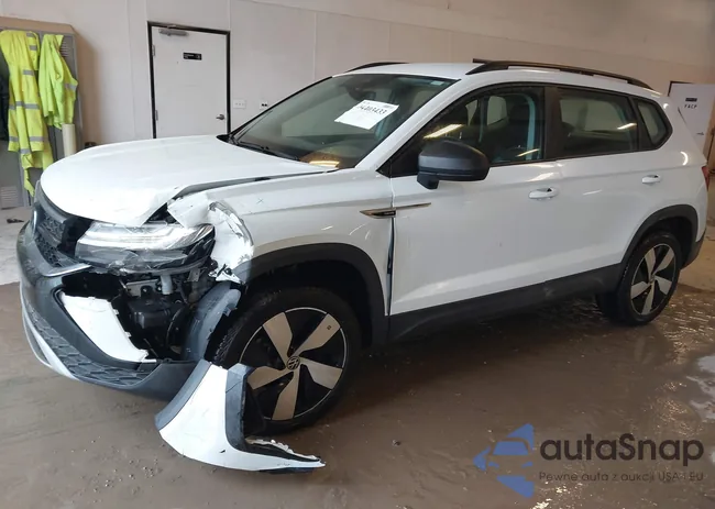 3VV8X7B20RM071555: 44403433