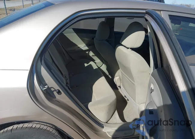 2T1BU4EE0AC372681: 44403434