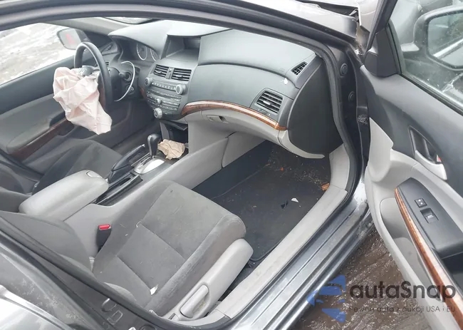 1HGCP2F76CA034467: 44403467