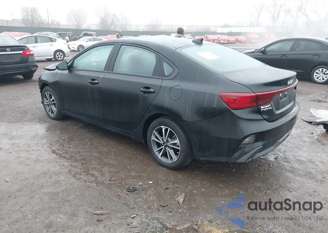 3KPF24ADXPE561952: 44403476