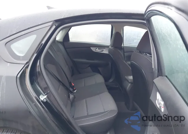 3KPF24ADXPE561952: 44403476