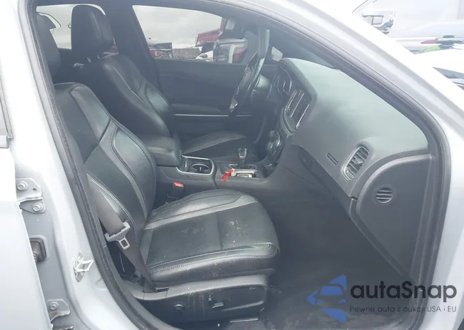 2C3CDXBG9MH518053: 44403555