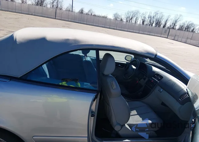 WDBLK70G11T073423: 44403597