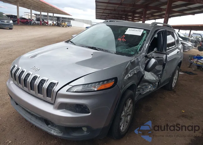 1C4PJLCB2HW667428: 44403650