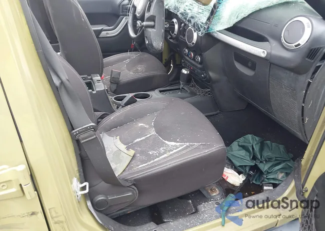 1C4BJWEG7DL656098: 44403663