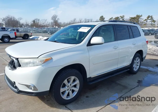 5TDBK3EH9BS045408: 44403676