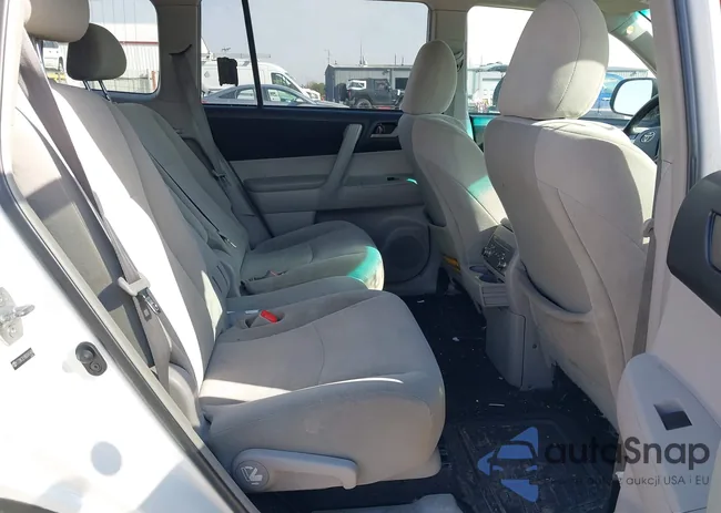 5TDBK3EH9BS045408: 44403676