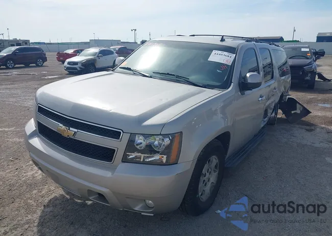 1GNFC26099R174492: 44403684