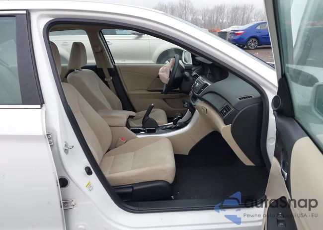 1HGCR2F70FA210492: 44403688