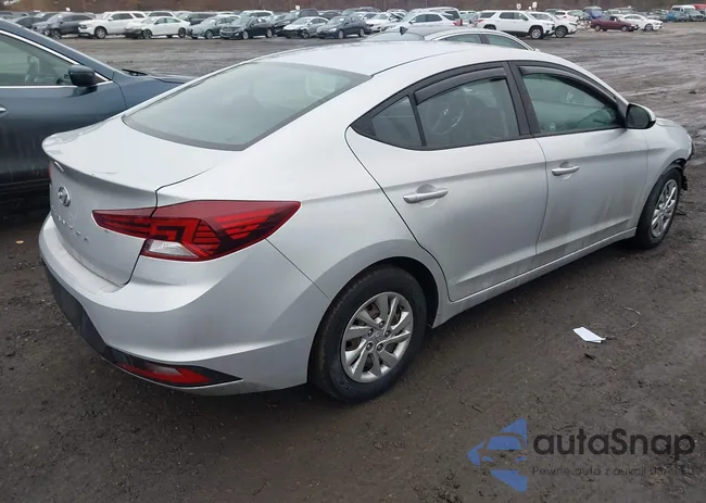 KMHD74LF8KU811945: 44403771