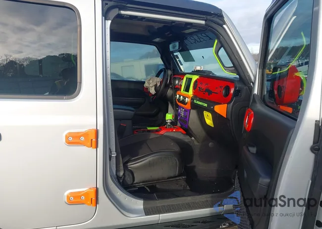 1C6HJTAG9PL518671: 44403801