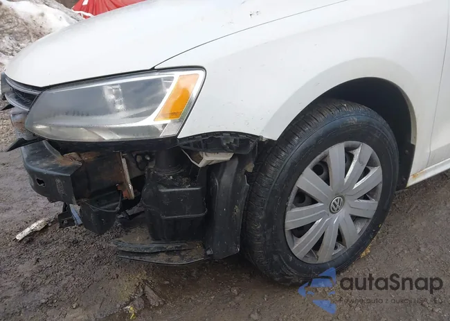 3VW2K7AJ4FM347174: 44403806