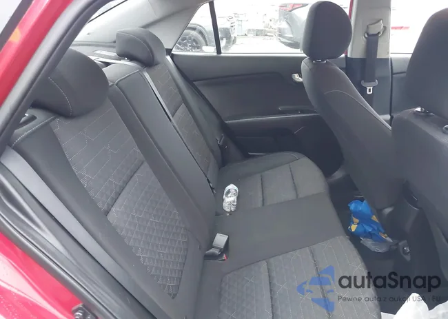 3KPA24AB7JE046228: 44404874