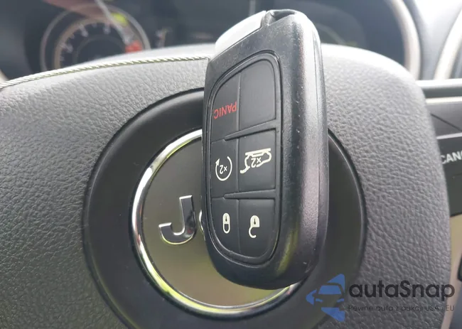 1C4PJMCBXGW306646: 44404876