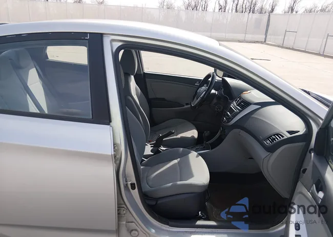 KMHCT4AE0DU463952: 44404884