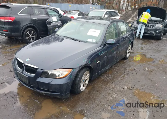 WBAVC73588KP38333: 44404946