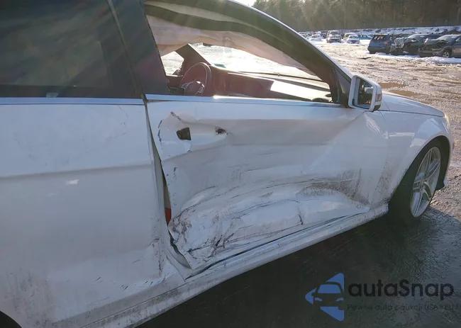 WDDGJ8JB5FG442126: 44405072