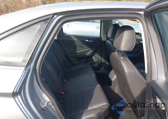 3VW7M7BU0RM003130: 44405230