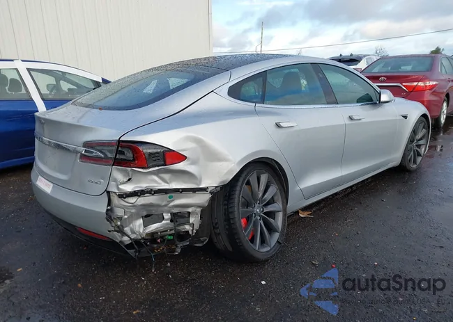 5YJSA1E24HF233706: 44405252