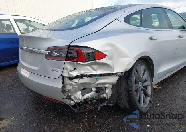 5YJSA1E24HF233706: 44405252