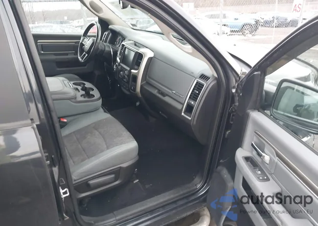 3C6RR7LT2GG353090: 44405301