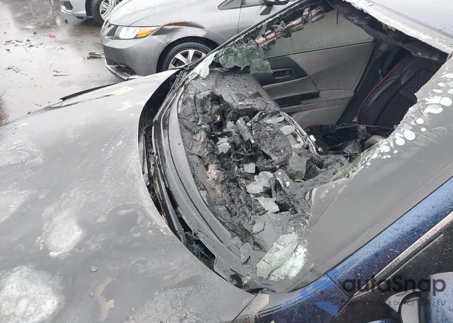 1HGCR2F31EA204308: 44405320