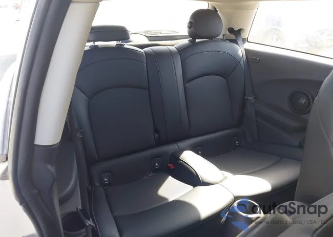 WMWXP7C37H2A45929: 44404552