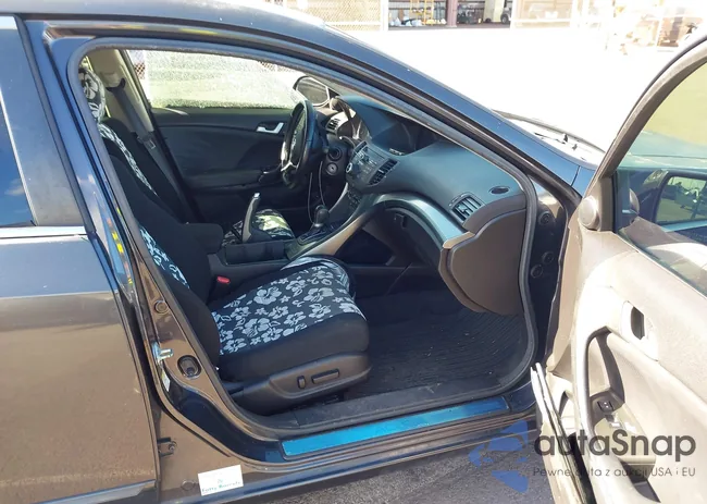 JH4CW2H68DC000430: 44404614