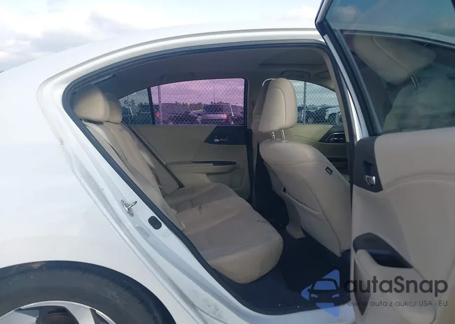 1HGCR2F73GA004892: 44404648