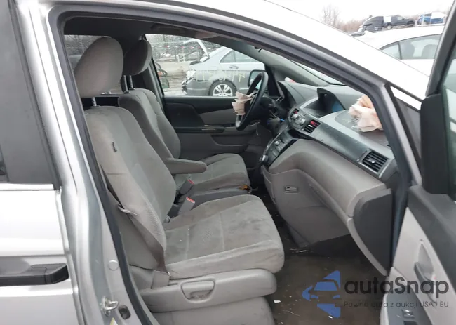 5FNRL5H21CB044516: 44404742