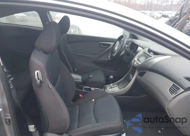 KMHDH6AE2DU006853: 44404790