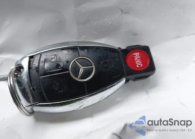 WDBRF52H17F931005: 44404798