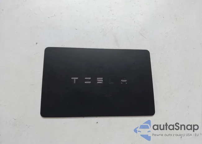 5YJ3E1EB2JF115569: 44404818