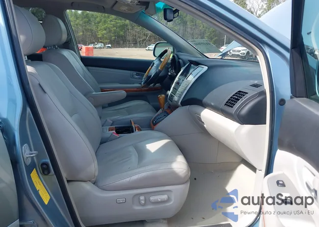 2T2GK31U38C052098: 44405840