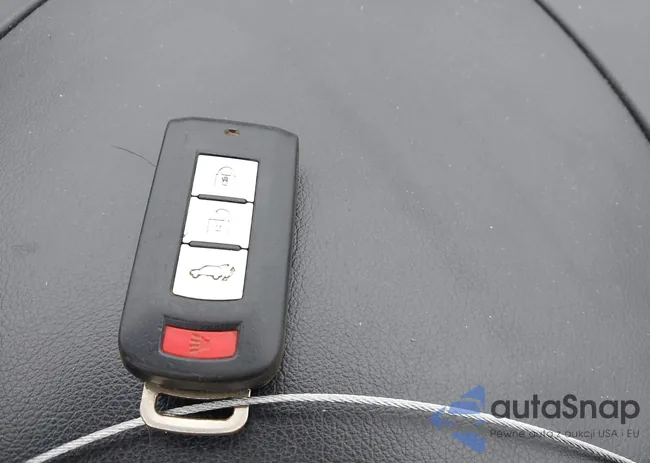 JA4AD3A35EZ017621: 44406079